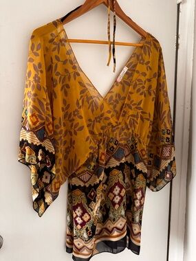 Chris & Carol Mustard and Brown Floral V-Neck Top